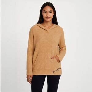 Vince Fuzzy Hooded Sweater – Wool Alpaca Blend Relaxed Fit Camel Minimalist – S